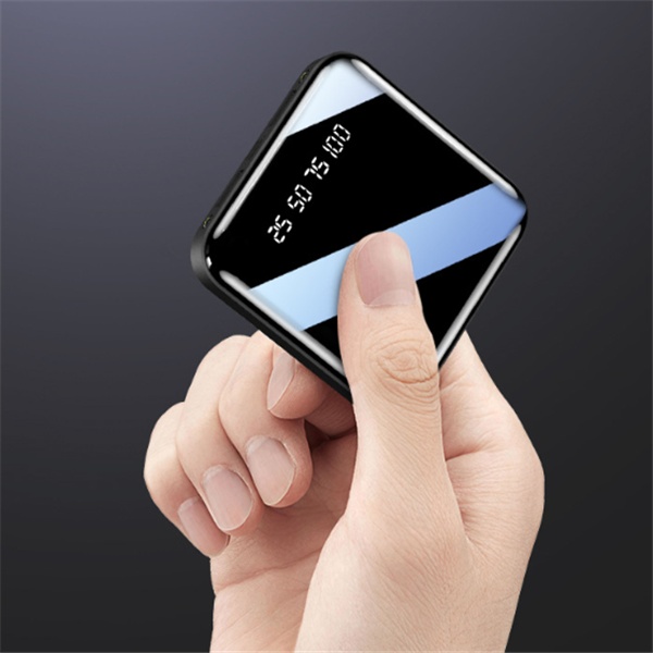 Mini Power Bank 20000 MAh Portable Mirror Digital Display Power Bank – Image 4