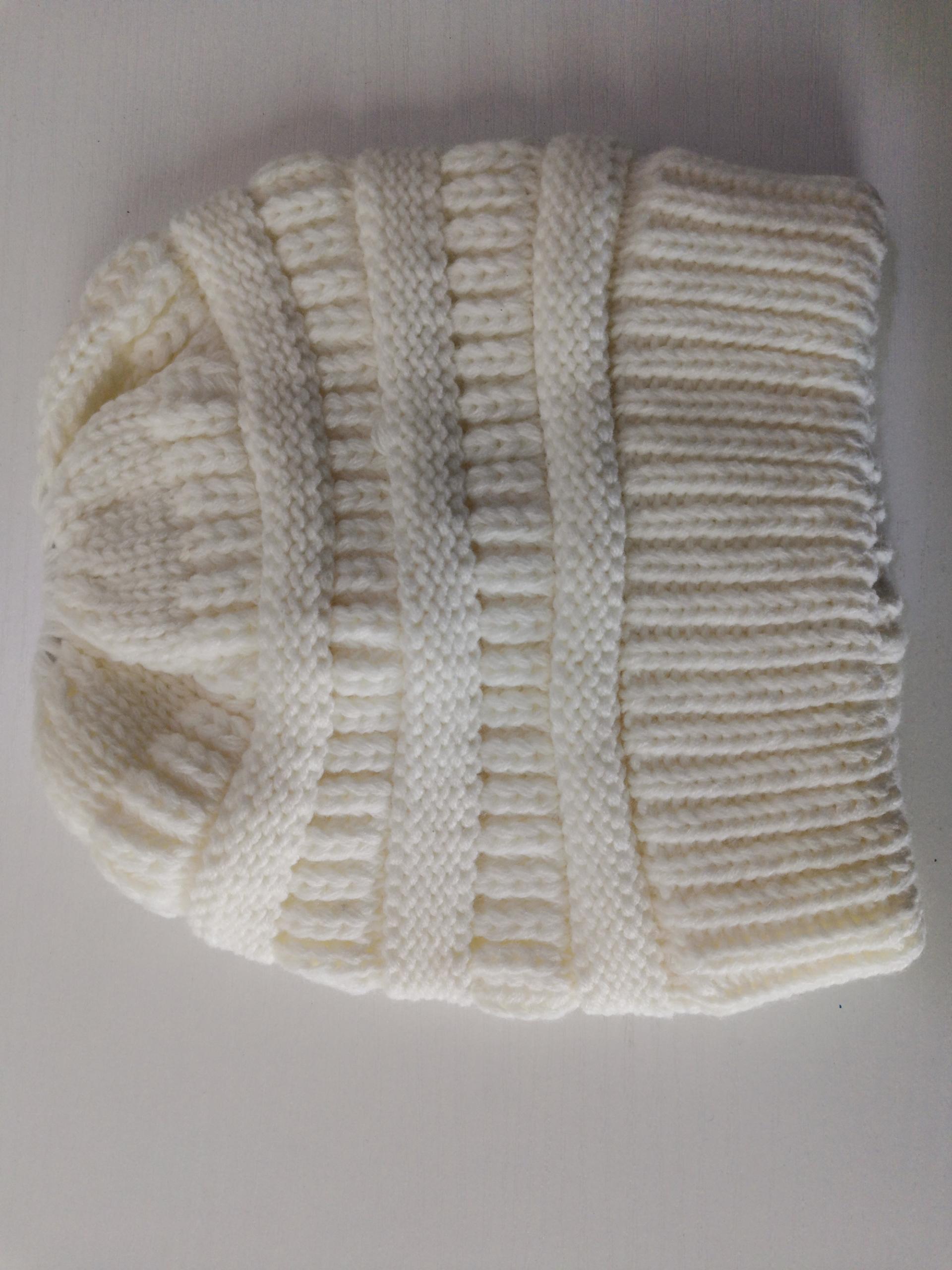 Mixed Color Knitted Wool Hat Ladies Non-labeled Ponytail Hat – Image 3