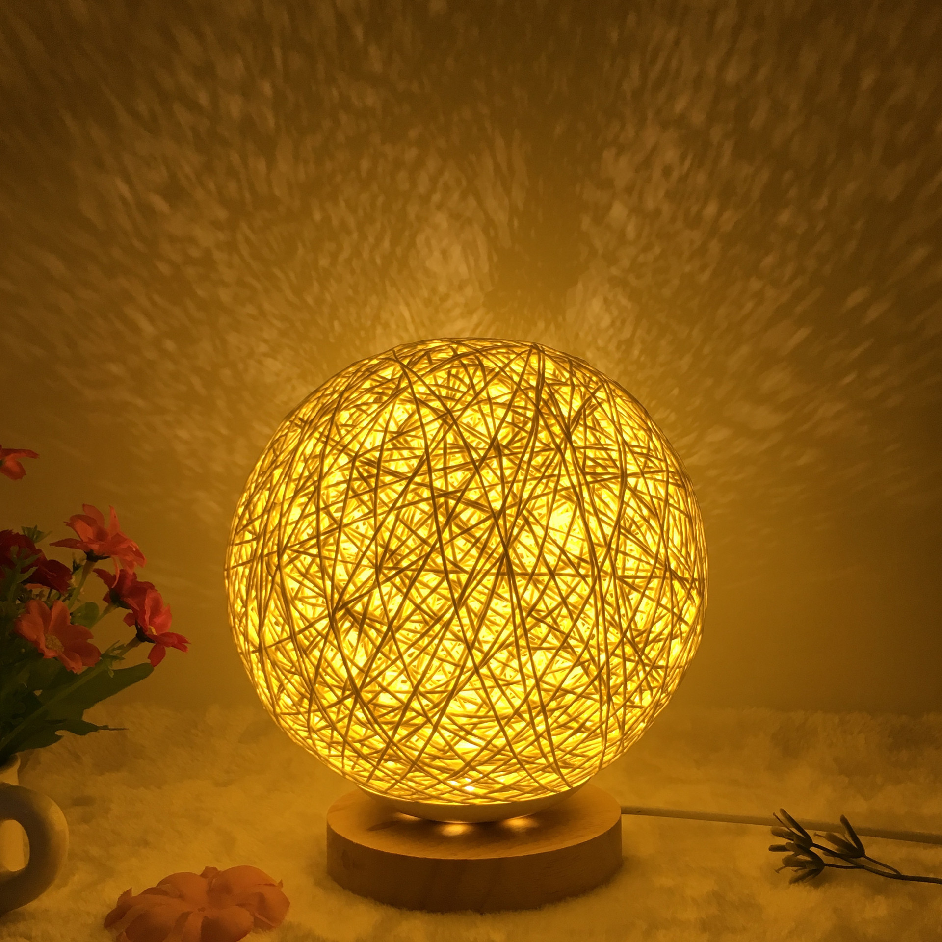 Amazon Hot Selling Creative Linen Table Lamp Novel and Unique LED Intelligent USB7 Color RGB16 Color Remote Control Rattan Ball Lamp – Image 4