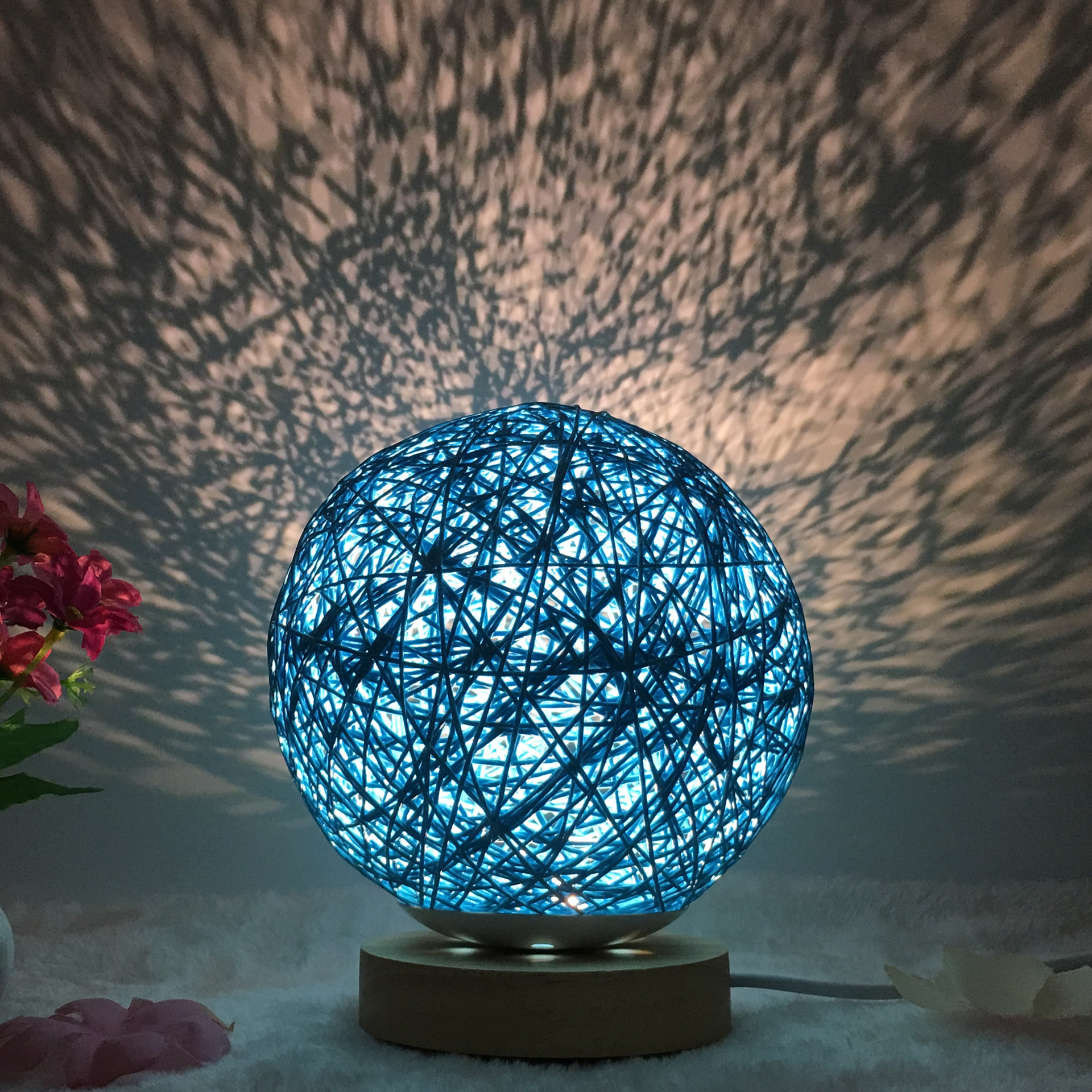 Amazon Hot Selling Creative Linen Table Lamp Novel and Unique LED Intelligent USB7 Color RGB16 Color Remote Control Rattan Ball Lamp – Image 2